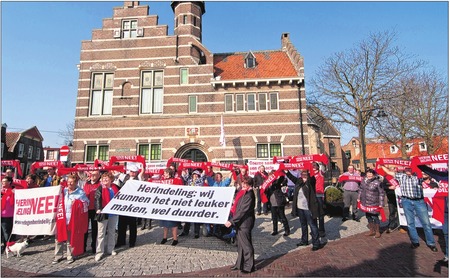 Kamerleden in gesprek met burgers over herindeling