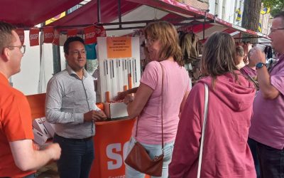 Mooie gesprekken op de Holle Bolle Avondmarkt Sommelsdijk