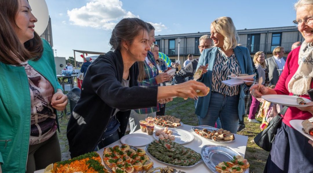 Feestelijke opening flexwoningen voor Oekraïense vluchtelingen