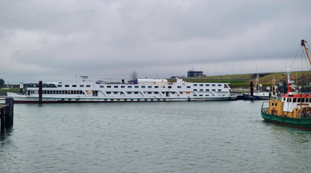 Opvang asielzoekers in Stellendamse buitenhaven verlengd