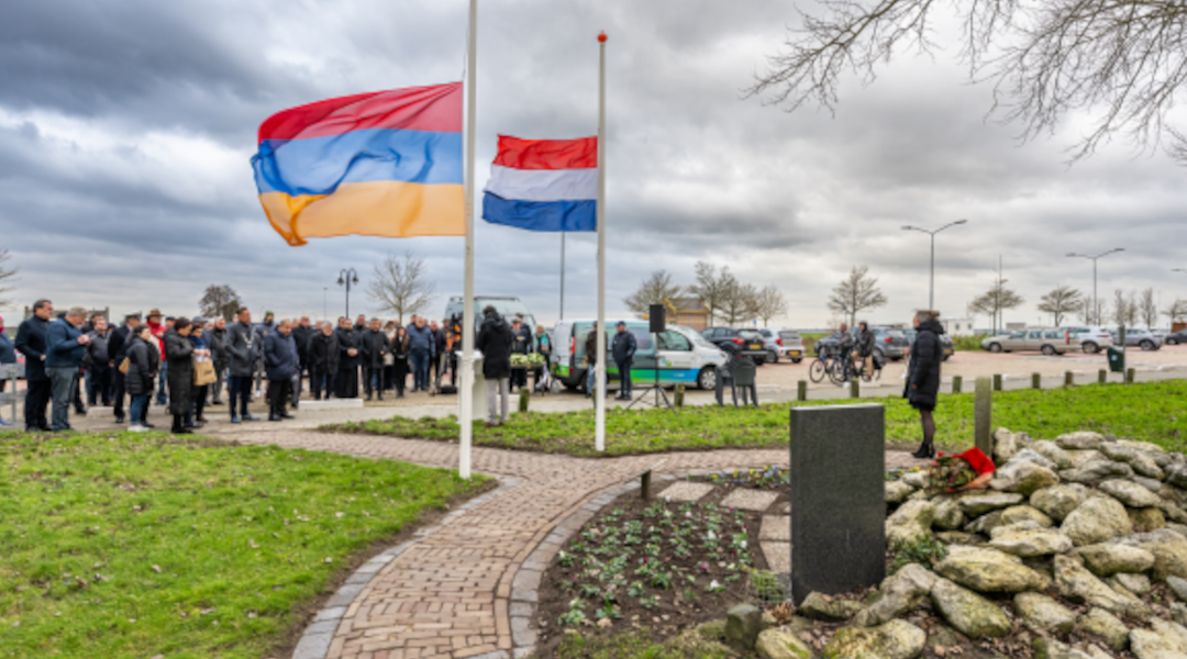 Bijzondere herdenking zeven soldaten Armeens bataljon