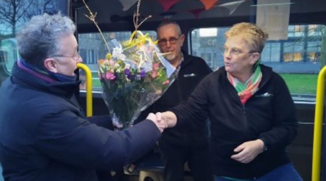 Buurtbuslijn 738 officieel van start: Herkingen elk uur bereikbaar